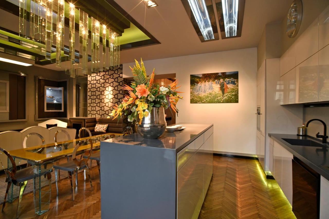 Ferienwohnung Luxuryflat Near Centre On118 Sqm, 3Br,2Bth,8Bed,Ac Budapest Exterior foto