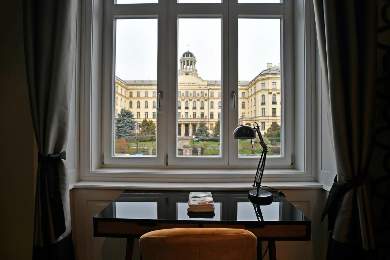 Ferienwohnung Luxuryflat Near Centre On118 Sqm, 3Br,2Bth,8Bed,Ac Budapest Exterior foto