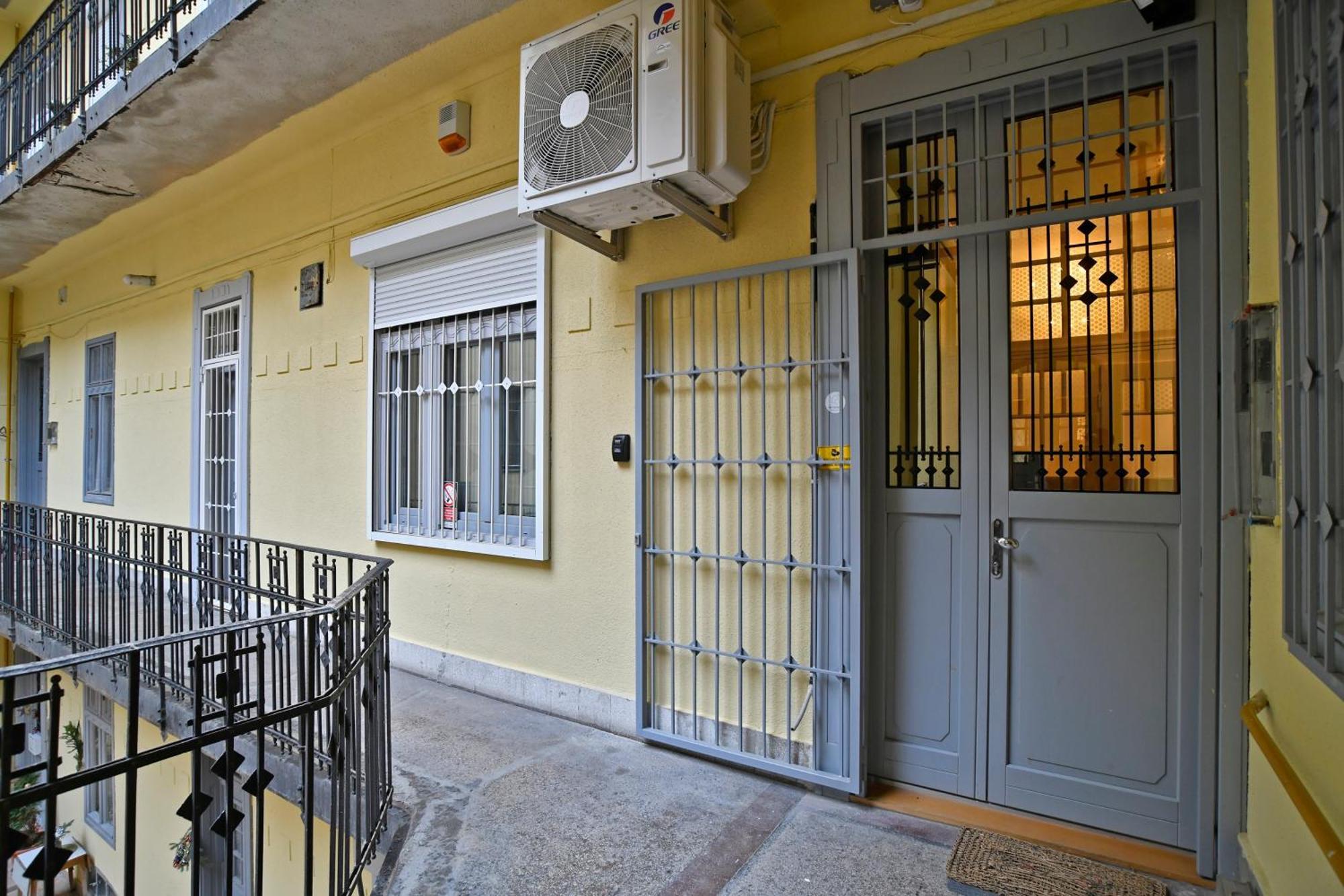 Ferienwohnung Luxuryflat Near Centre On118 Sqm, 3Br,2Bth,8Bed,Ac Budapest Exterior foto