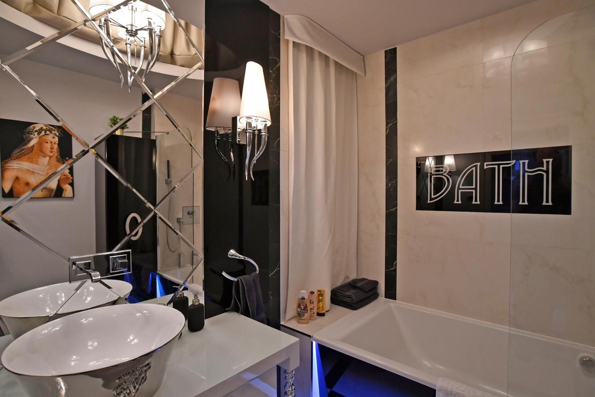 Ferienwohnung Luxuryflat Near Centre On118 Sqm, 3Br,2Bth,8Bed,Ac Budapest Exterior foto
